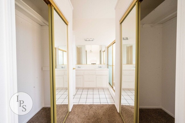Building Photo - North West Fresno Home, 3BR/2BA, Lots of Amenities