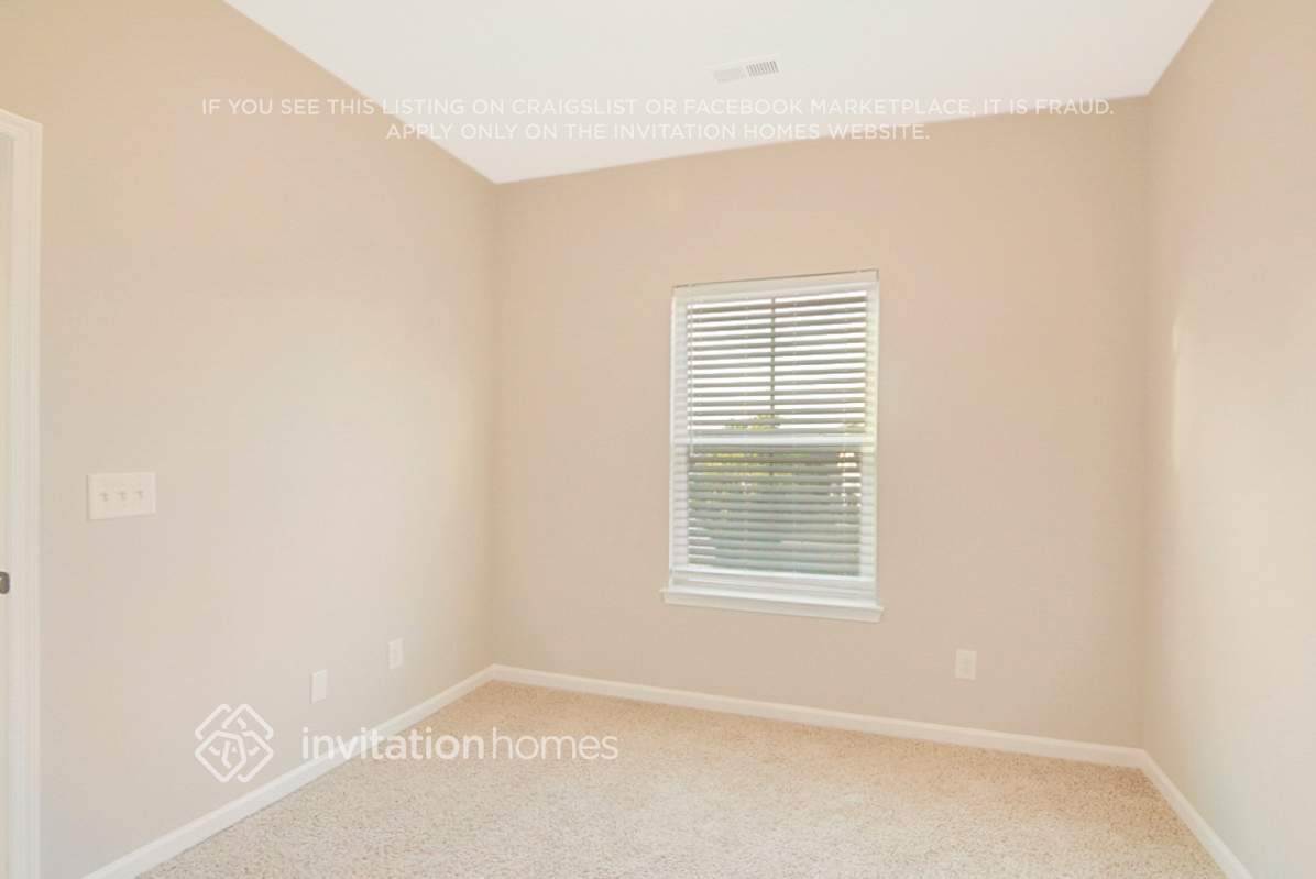 Building Photo - 1012 Crinoline Ln