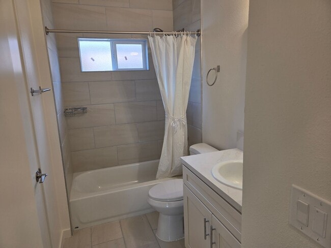 Building Photo - Brand New Two Bedroom Two Bathroom ADU