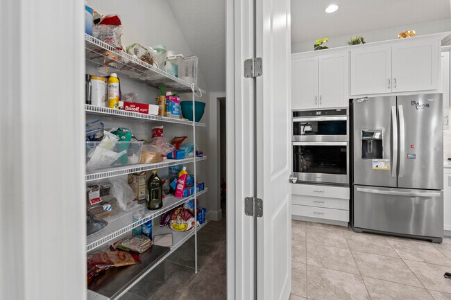 Building Photo - 15134 Cameo Ct