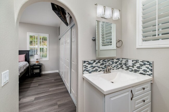 Building Photo - Luxurious home in the Westcliffe Community of San Elijo Approx. 4181sq feet that includes pool/sp...