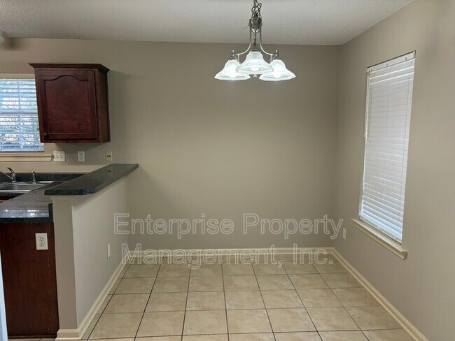 Building Photo - 2731 Java Dr