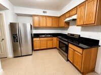 Building Photo - 2204 Hutchins St