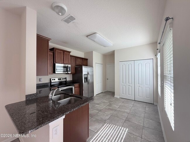 Building Photo - 650 Servia Dr