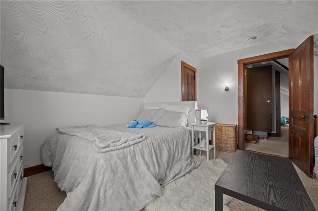 Building Photo - 350 Broadway