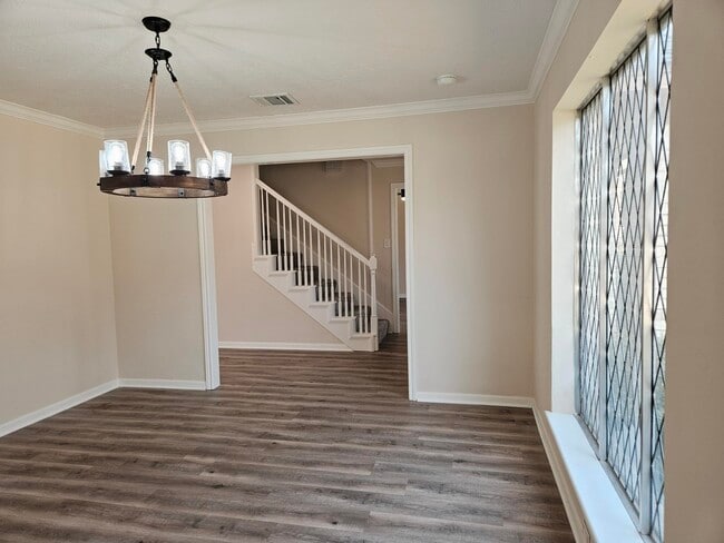 Building Photo - 16627 Aldenham Pl