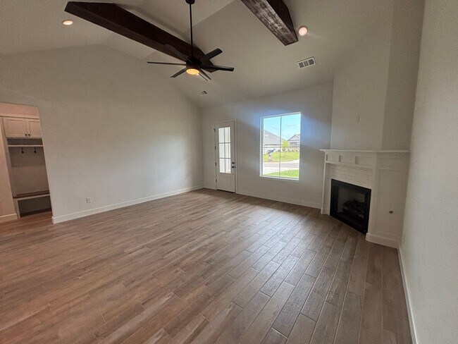 Building Photo - Wonderful 4 Bed 2.5 Bath Home in Norman