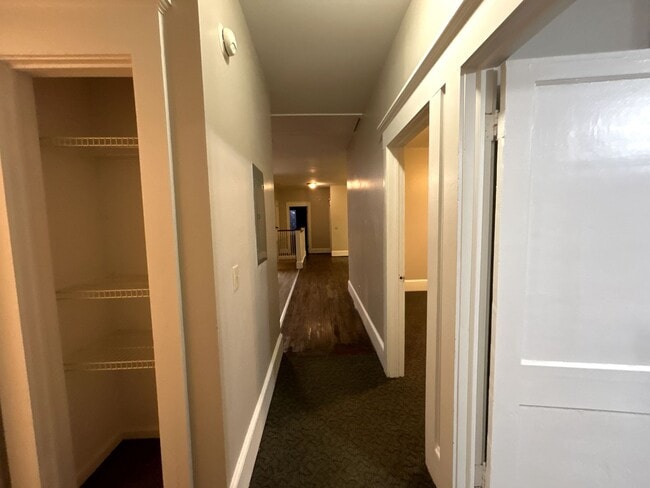 Building Photo - Pre-Leasing for the 26-27 School Year! - J...