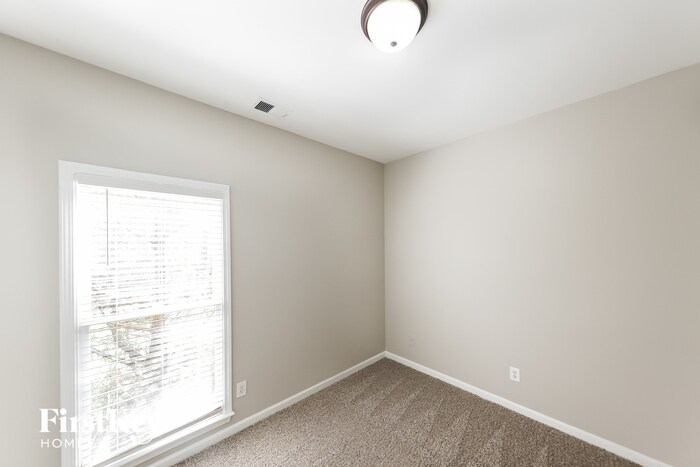 Building Photo - 5863 High Forest Dr