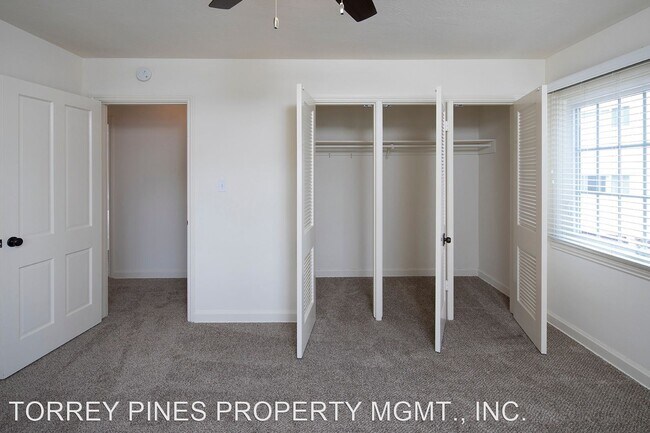 Building Photo - 7836-7850 El Paseo Grande