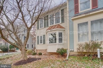 Building Photo - 8512 Laurel Oak Dr
