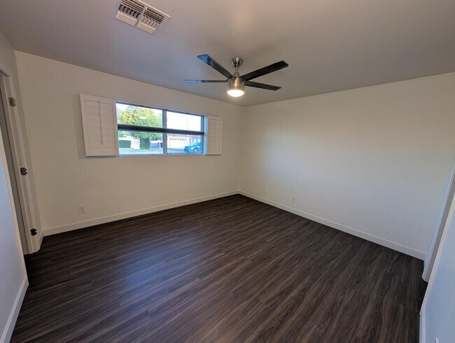 Building Photo - 2314 N 64th Pl