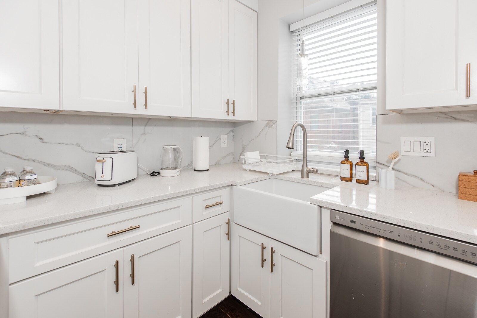 Building Photo - 2015 McNair Ave