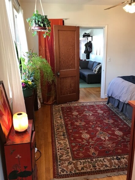 hard wood floors need carpets - 1417 West 37th Street