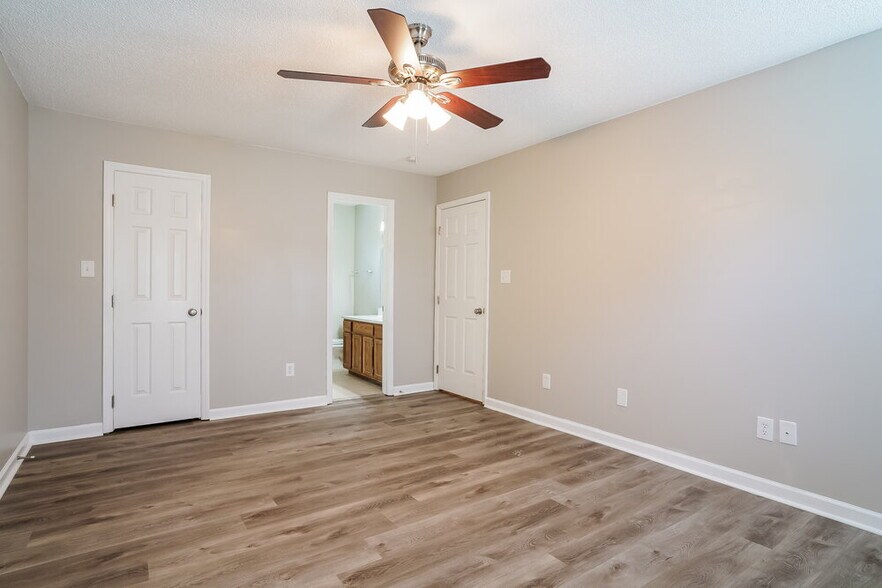Building Photo - 4912 Matlock Ct