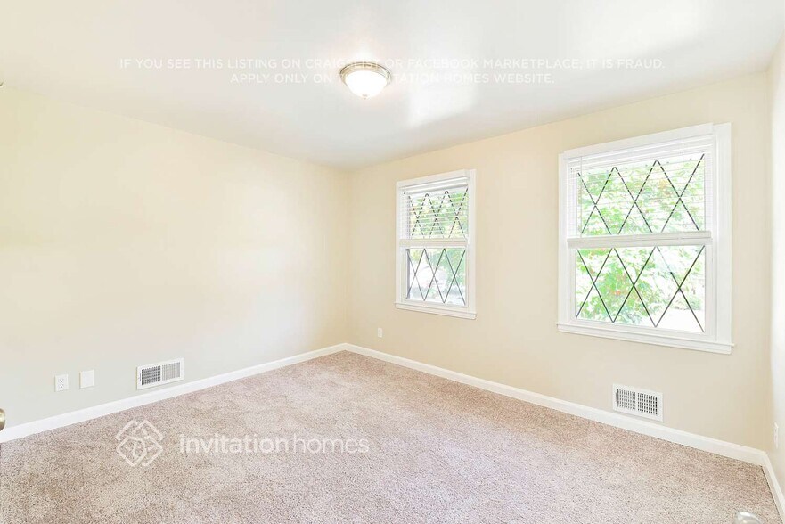 Building Photo - 3938 Somerdale Ln