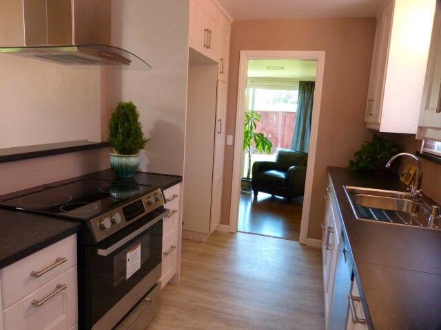 Building Photo - Beautiful 3bd Single Story House With In-unit Laundry