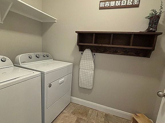 Building Photo - 5773 W Riva Capri St