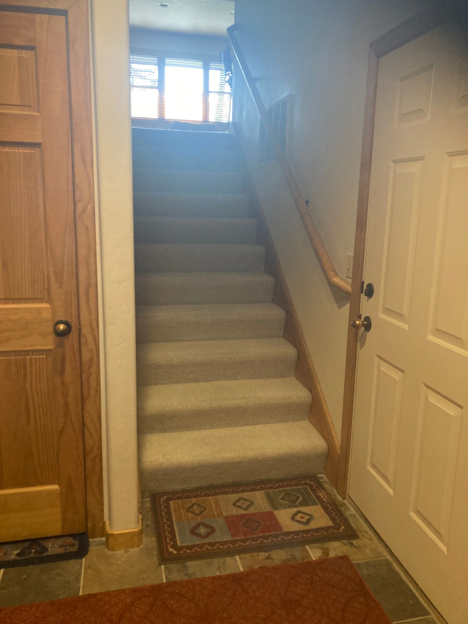 Building Photo - 720 Deer Valley Dr