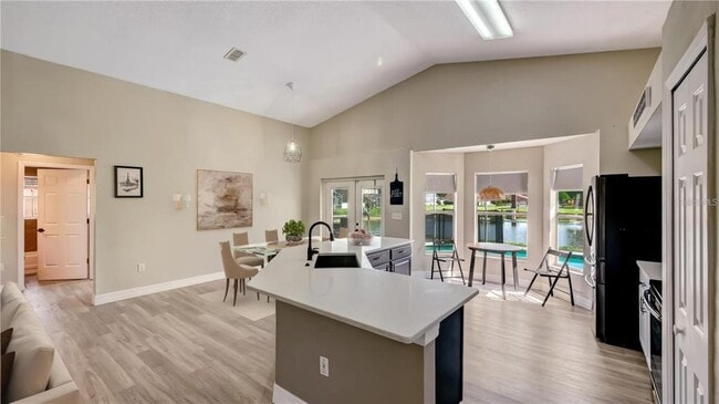 Building Photo - 1445 Sophie Way