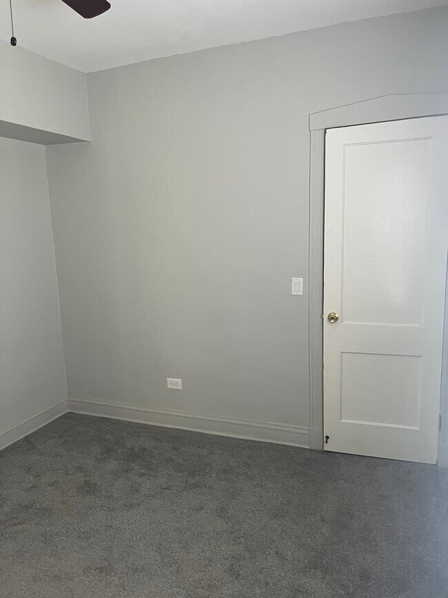 Building Photo - 6404 S Campbell Ave