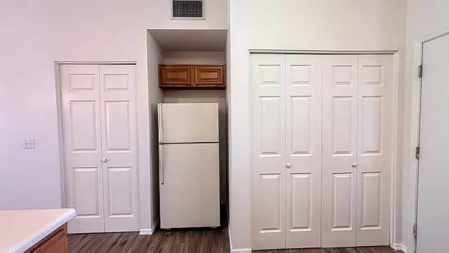 Building Photo - 3657 E Bermuda St