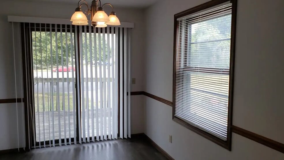 Building Photo - 651 Galena Ct