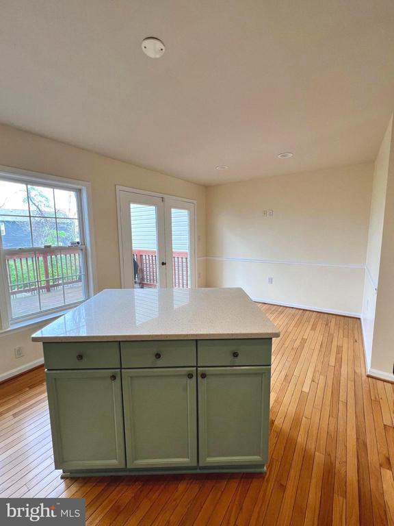 Building Photo - 19 Bruce Dr