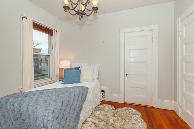 Building Photo - 797 Columbia Rd