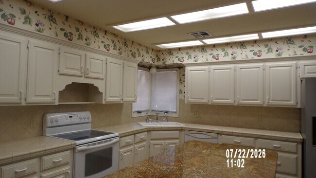 Building Photo - Fantastic home located in Wyatt Acres