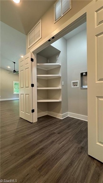 Building Photo - 148 Buena Vista Dr