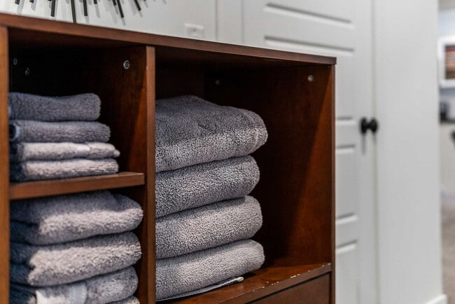 Building Photo - 2273 N Elderberry Dr