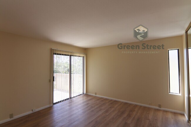 Building Photo - 3843 Camino Lindo