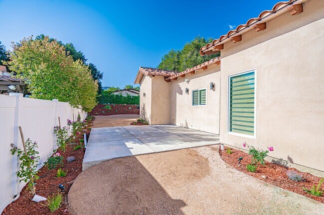 Building Photo - Brand New Construction 3-Bedroom Home for Rent in Canyon Country