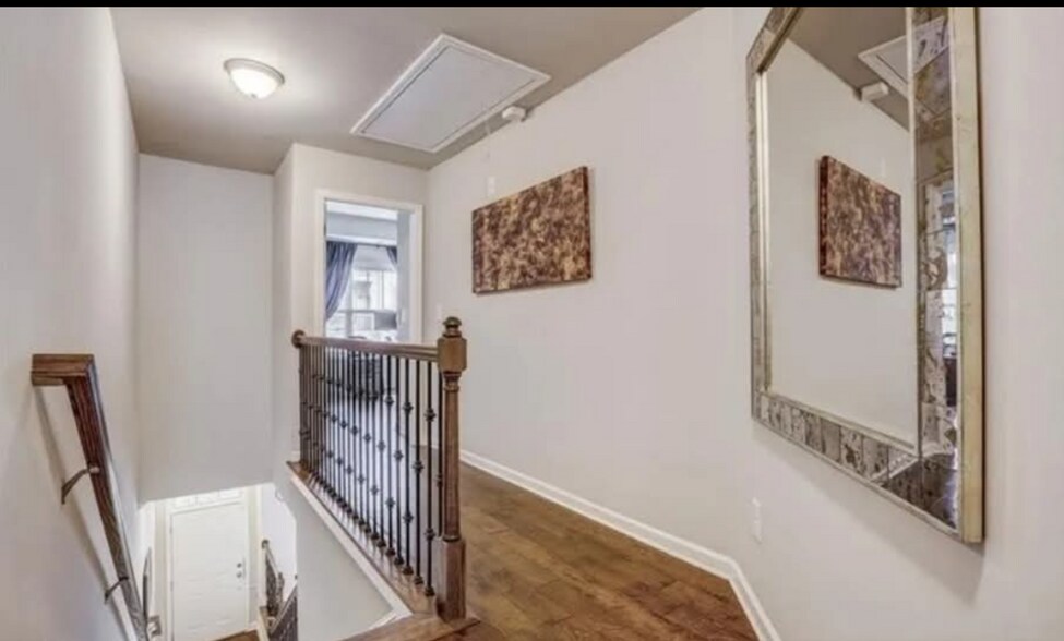 Building Photo - 2264 Lavista Ct NE
