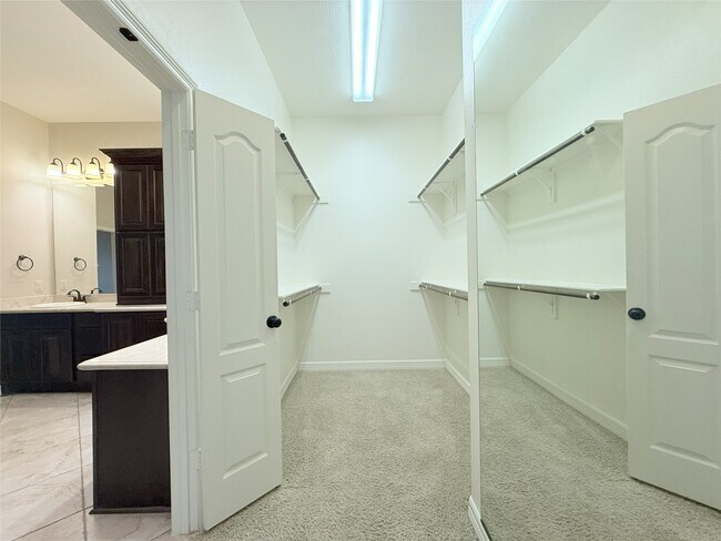 Building Photo - 27623 Dalton Bluff Ct