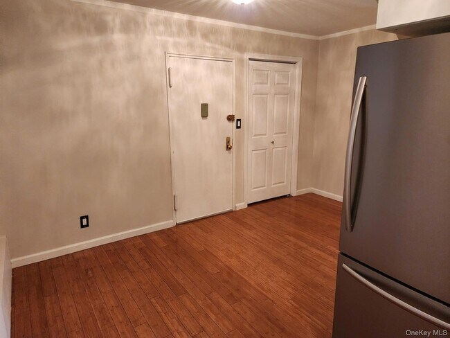 Building Photo - 61-15 98th St