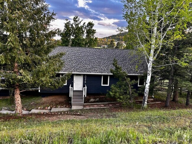 Building Photo - 30378 Appaloosa Dr