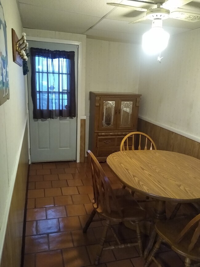 Building Photo - 47 Continental Ave