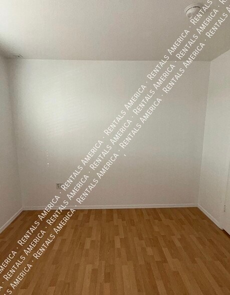 Building Photo - 33251 N Symer Dr