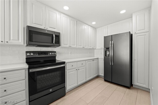 Building Photo - 15316 Latitude Dr