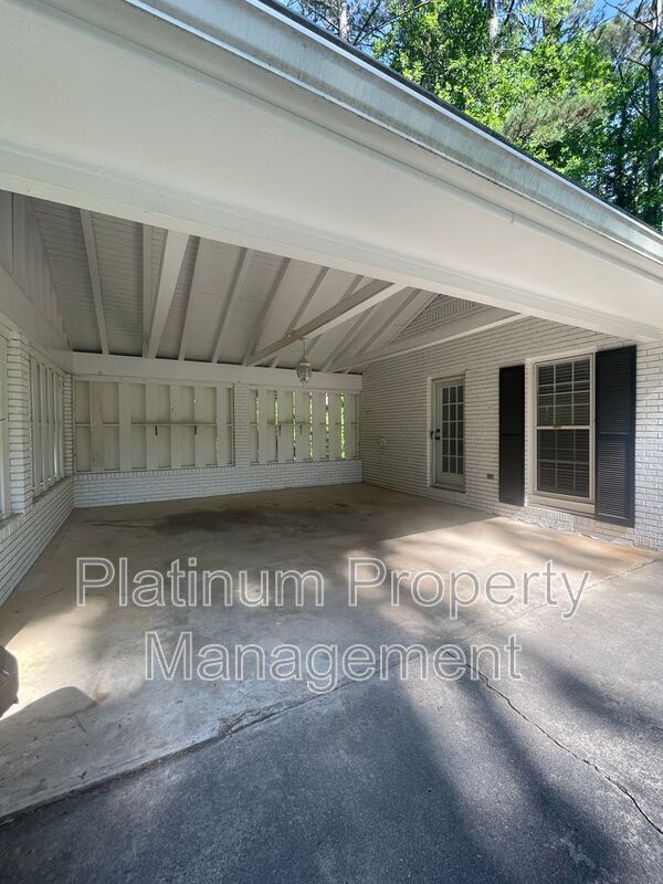 Building Photo - 224 Cold Creek Dr