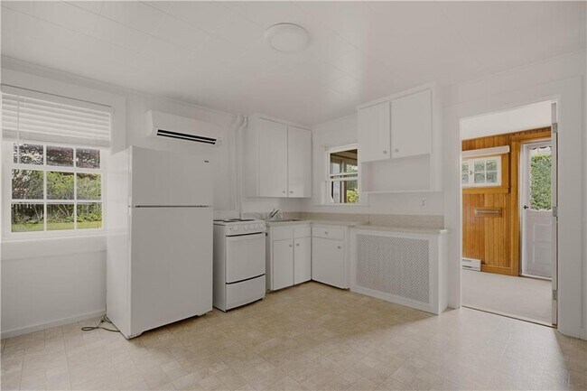 Building Photo - 26 Freebody St