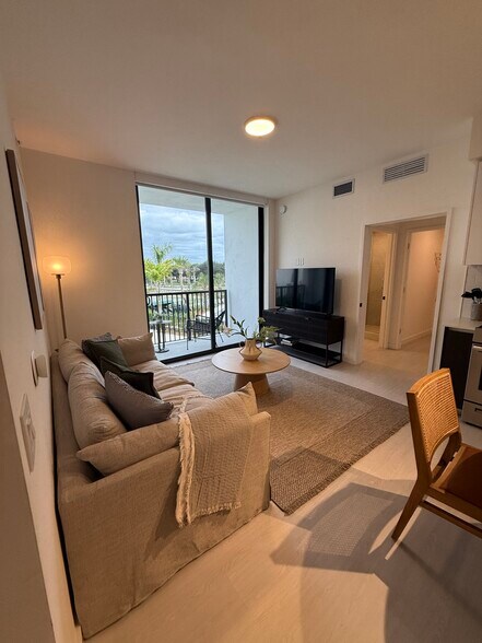 Primary Photo - 20520 NW 20th Ct