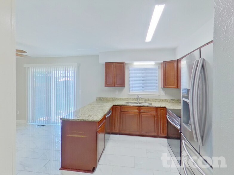 Building Photo - 3509 S Norfolk Way