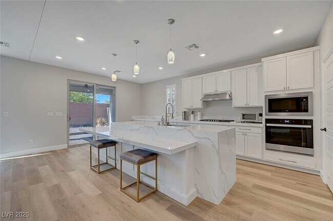 Building Photo - 5477 Vespertine Moon Ave