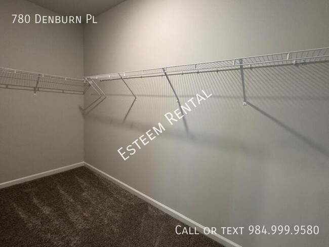 Building Photo - 780 Denburn Pl