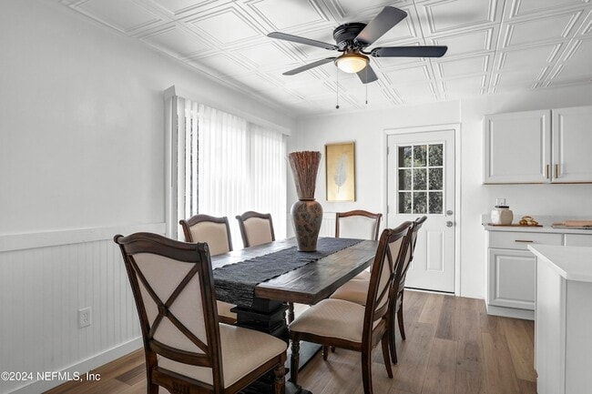 Building Photo - 54221 Cravey Rd