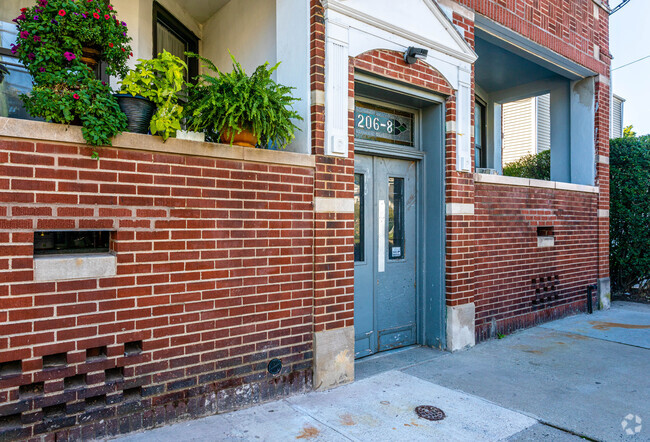 Entrance - 206 Montgomery Street Apartments