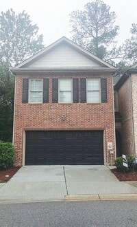 Building Photo - 1664 Oakbrook Lake Dr NW
